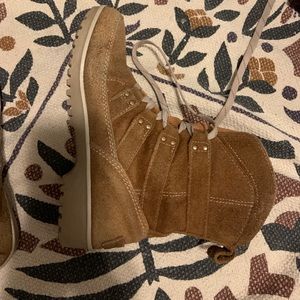 Women’s Sorel suede winter boot